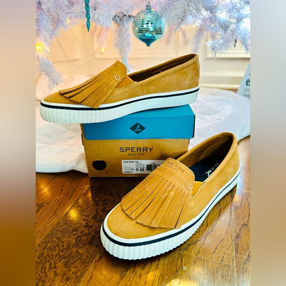 Sperry Rave Soho Tan Tassel Loafers